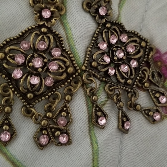 Jewelry - Antique earrings